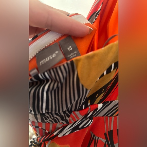 NWOT Women’s MUSE Halter Maxi Dress Floral Print Tropical Beach  Dress. Size 14. - Picture 6 of 7